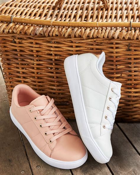 lace up trainers for women.